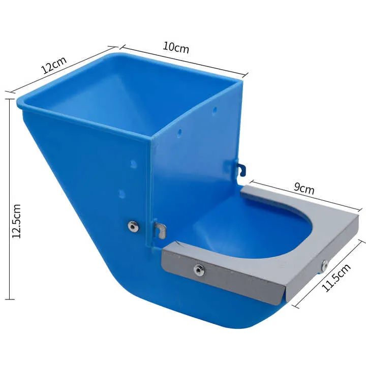 Automatic Plastic Steel Hanging Rabbit Cage Bowl Food. وعاء تغذية طعام أوتوماتيكي من البلاستيك والفولاذ لقفص الأرانب