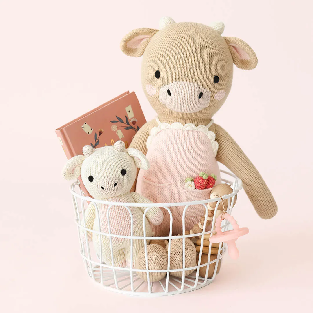 Ava the cow (powder pink)