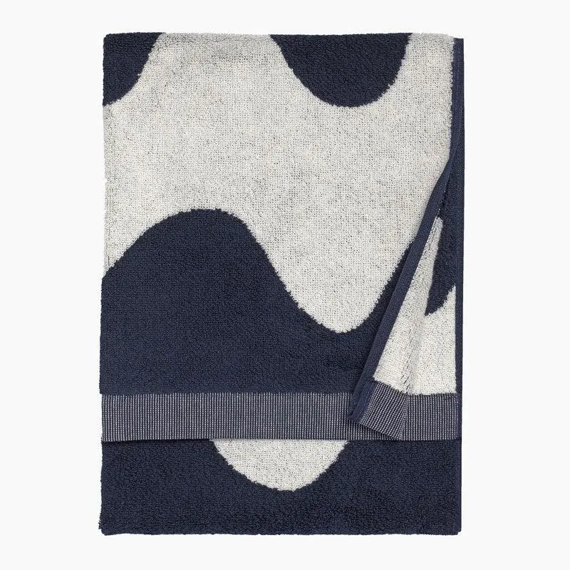 Lokki Hand Towel 50x70cm in off-white, dark blue